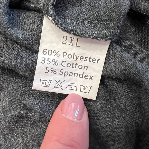 Swiftie T-Shirt - Books / Album Titles - Size 2XL - Picture 5 of 5